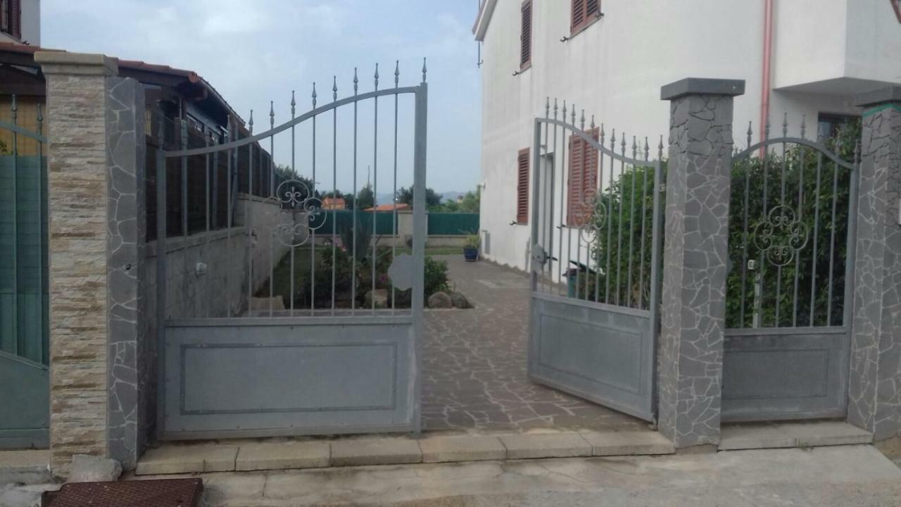 Villa Rosa SantʼAntìoco 外观 照片