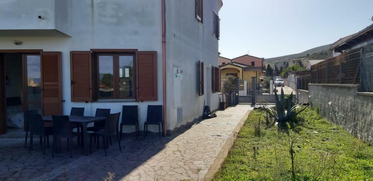Villa Rosa SantʼAntìoco 外观 照片