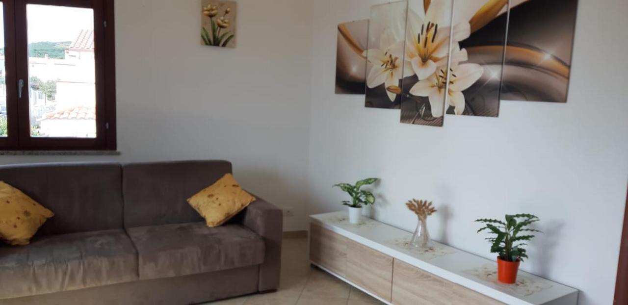 Villa Rosa SantʼAntìoco 外观 照片